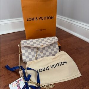 Louis Vuitton,  Félicie Pochette NEW